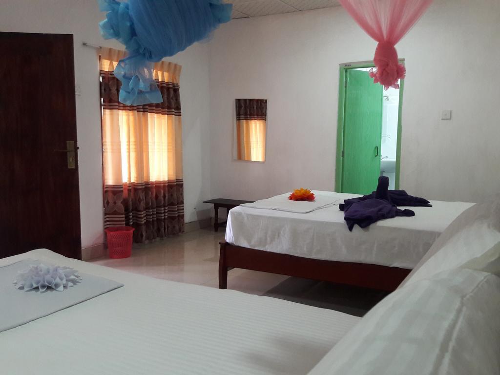 סיגירייה Sigiri Picaso Home Stay חדר תמונה